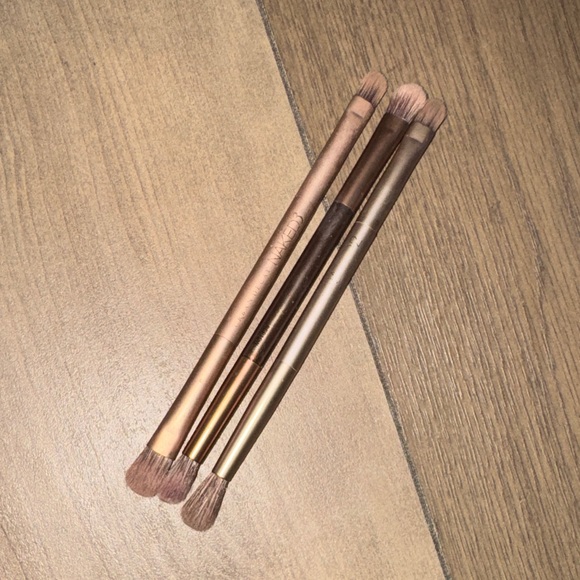 Urban Decay Metallic Eyeshadow Brushes Set - Picture 4 of 4